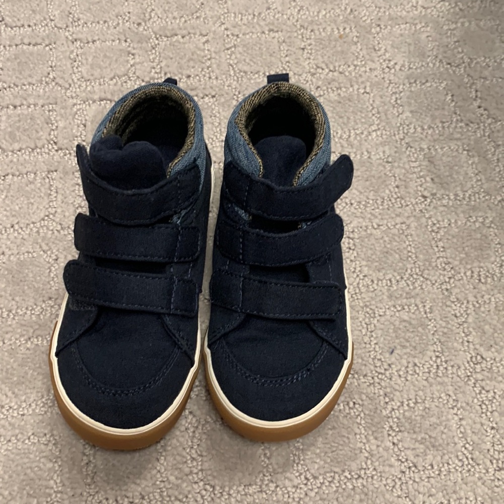 Like New Toddler Old Navy High Top Sneakers